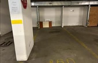 Kiadó Budapest VI. kerületi egyedi garázs hirdetés (37758667)