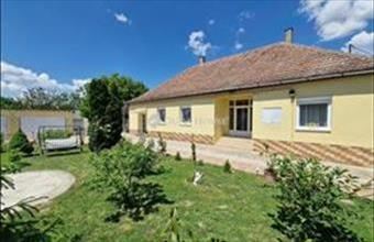 Eladó Nagybaracskai családi ház hirdetés (49348455)