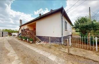 Eladó Gávavencsellői családi ház hirdetés (87233599)