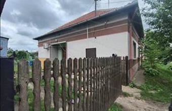 Eladó Törökszentmiklósi családi ház hirdetés (93793353)