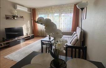 Eladó Budapest X. kerületi panel lakás hirdetés (74777477)