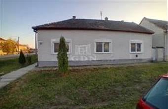 Eladó Hajósi családi ház hirdetés (59433248)
