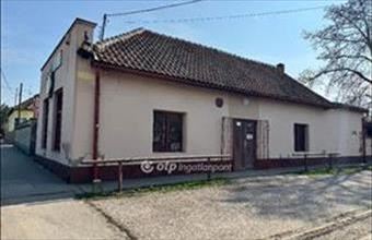 Eladó Szolnoki üzlethelyiség utcafronton hirdetés (26792867)