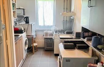 Eladó Pétfürdői tégla lakás hirdetés (64274494)