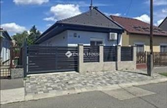Eladó Budapest XV. kerületi családi ház hirdetés (53169489)