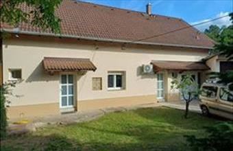Eladó Pilisszentiváni családi ház hirdetés (23933698)