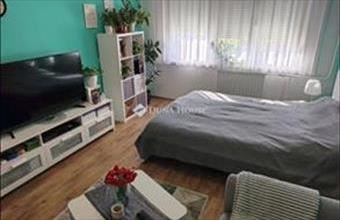 Eladó Székesfehérvári panel lakás hirdetés (94499676)