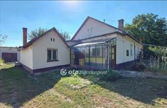 Eladó Mezőhegyesi tégla lakás hirdetés (85593483)