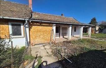 Eladó Szentesi családi ház hirdetés (78287385)