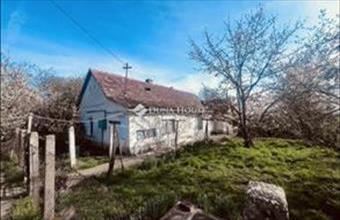 Eladó Csőszi családi ház hirdetés (92452462)