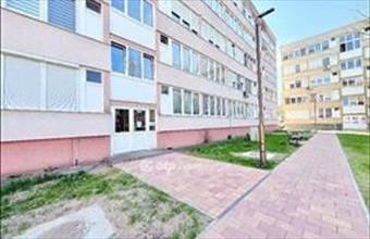 Eladó Mátészalkai csúsztatott zsalus lakás hirdetés (56222363)