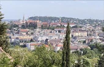 Eladó Budapest II. kerületi családi ház hirdetés (78733442)