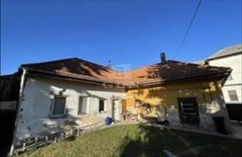 Eladó Zirci családi ház hirdetés (97778347)