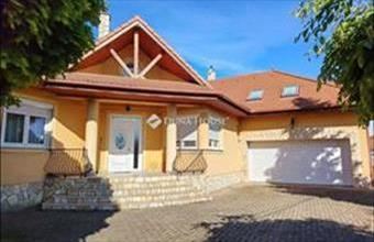 Eladó Szabadbattyáni családi ház hirdetés (87439535)