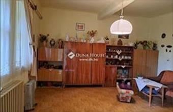 Eladó Csávolyi családi ház hirdetés (33683849)