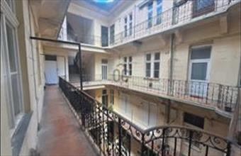 Eladó Budapest VI. kerületi tégla lakás hirdetés (73213471)