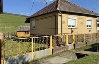 Eladó Márkházai családi ház hirdetés (97398547)