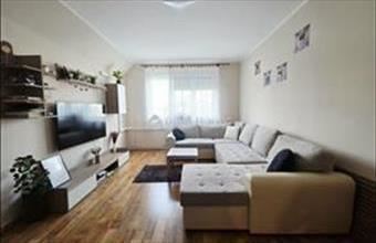Eladó Szegedi panel lakás hirdetés (99432645)
