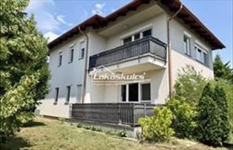 Eladó Balatonfüredi tégla lakás hirdetés (43873344)