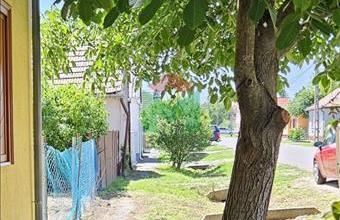 Eladó Marcali lakóövezeti telek hirdetés (91673999)