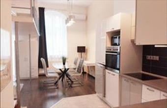 Kiadó Budapest VI. kerületi tégla lakás hirdetés (44392442)