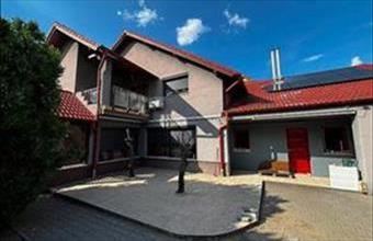 Eladó Budapest XV. kerületi családi ház hirdetés (57983487)