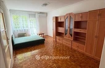 Eladó Szolnoki panel lakás hirdetés (72723542)