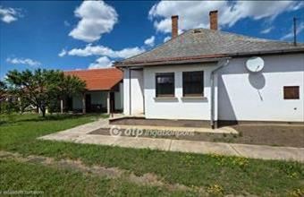 Eladó Nádudvari családi ház hirdetés (37327419)