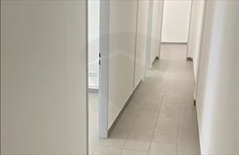 Kiadó Budapest III. kerületi iroda irodaházban hirdetés (56823852)