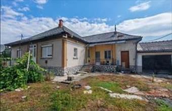 Eladó Besenyőteleki családi ház hirdetés (74442414)