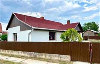 Eladó Nádudvari családi ház hirdetés (24267666)