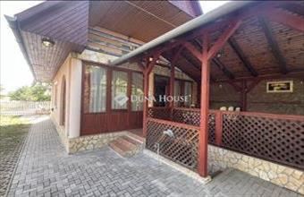 Eladó Szihalomi hétvégi ház hirdetés (32935572)