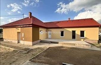 Eladó Mikebudai családi ház hirdetés (25783741)