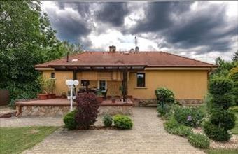Eladó Budapest II. kerületi családi ház hirdetés (94397577)