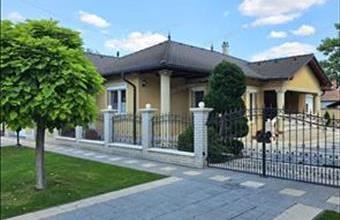 Eladó Kiskunhalasi családi ház hirdetés (11576736)