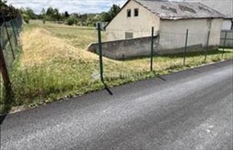 Eladó Magyaralmási lakóövezeti telek hirdetés (62749219)