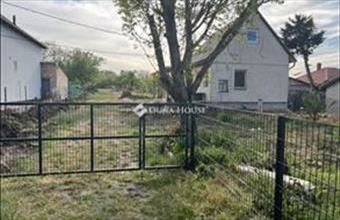 Eladó Székesfehérvári lakóövezeti telek hirdetés (42673429)