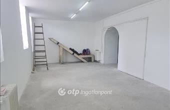 Eladó Budapest X. kerületi üzlethelyiség utcafronton hirdetés (34945643)