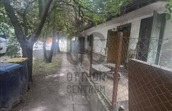 Eladó Budapest III. kerületi családi ház hirdetés (24536643)