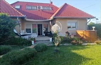 Eladó Cserszegtomaji ikerház hirdetés (39443848)