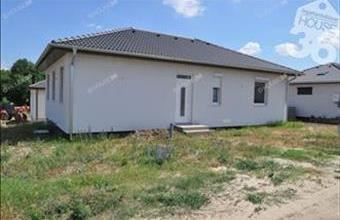 Eladó Kecskeméti családi ház hirdetés (69672459)