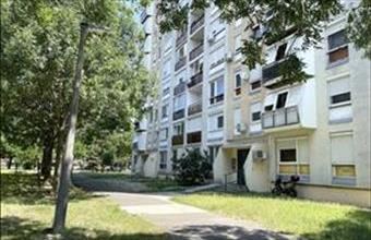 Eladó Szekszárdi egyéb lakás hirdetés (23971371)