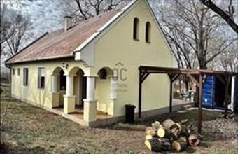 Eladó Dunaszentpáli hétvégi ház hirdetés (16949855)