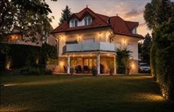 Eladó Budapest II. kerületi családi ház hirdetés (82153332)
