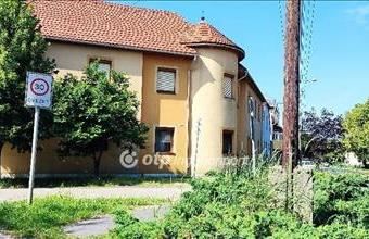 Eladó Szegedi családi ház hirdetés (32934385)