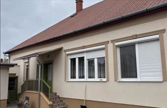 Eladó Kiskunfélegyházai családi ház hirdetés (32139565)