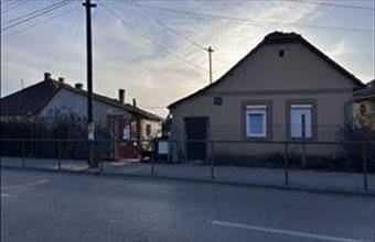Eladó Izsáki családi ház hirdetés (48995994)