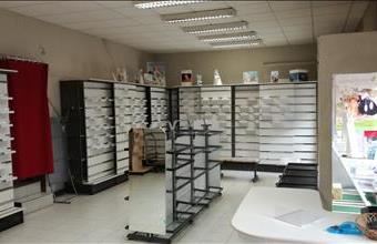 Kiadó Szegedi üzlethelyiség utcafronton hirdetés (75454452)