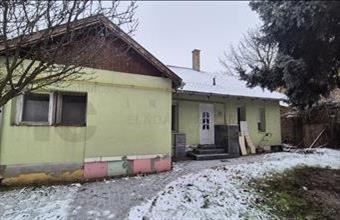 Eladó Szegedi tégla lakás hirdetés (51733322)