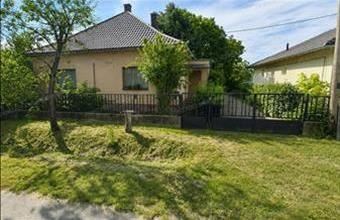 Eladó Fülei családi ház hirdetés (44436444)